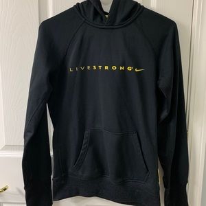 Nike Women’s Therma Fit Livestrong Pullover Hoodie